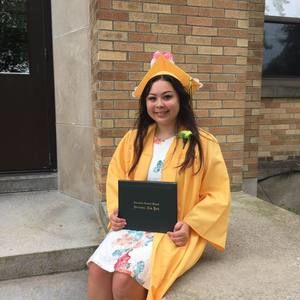 Meet your Posher, Olivia